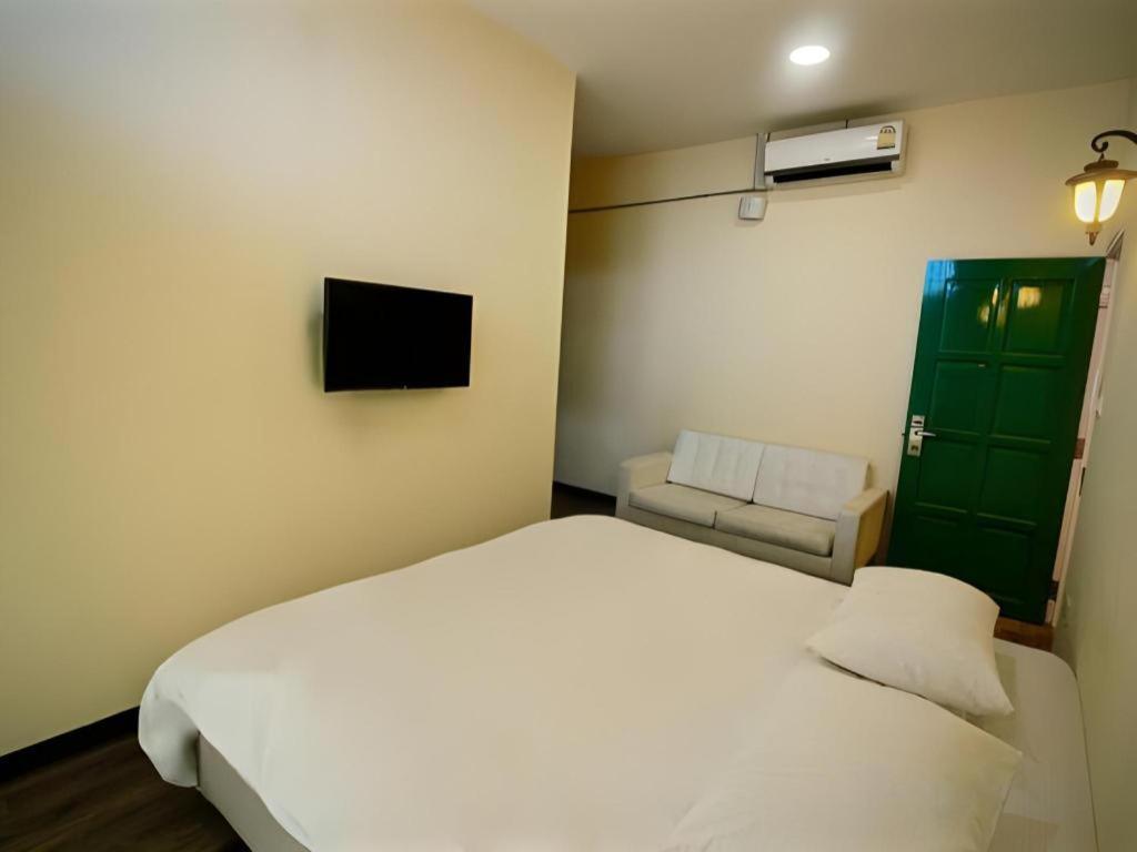 Art Hotel Sanamchai Bangkok Exterior foto