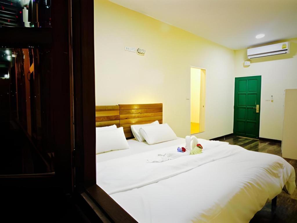 Art Hotel Sanamchai Bangkok Exterior foto